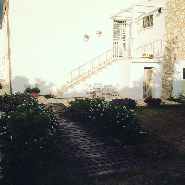 Bed and Breakfast Mazzara Farm Мандурия Экстерьер фото